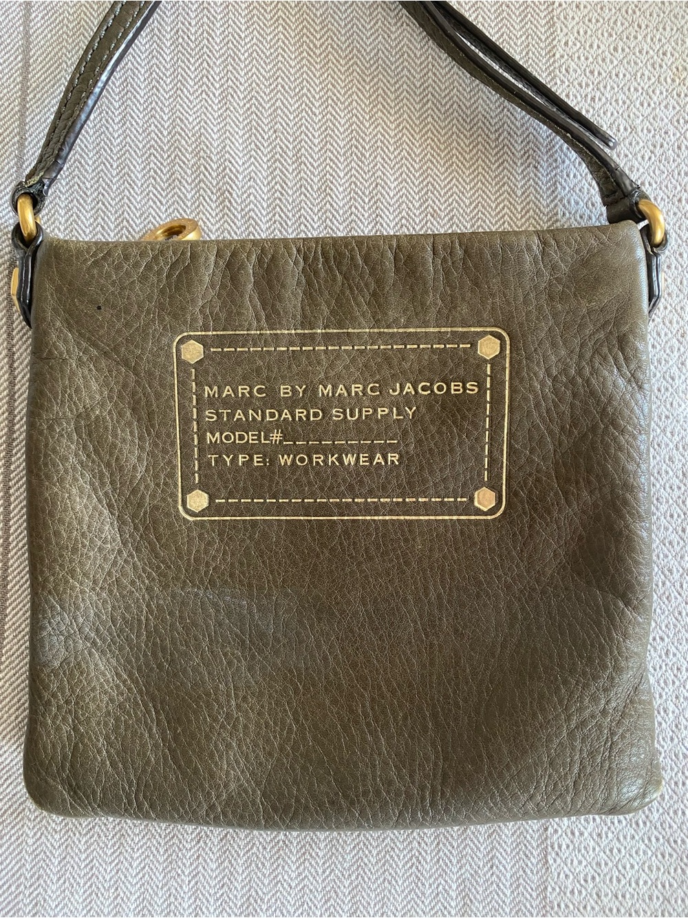 Marc by Marc Jacobs Dark Gray Leather Crossbody with Gold Logo - Picture 5 of 6